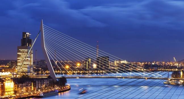 Beautiful image of the famous Erasmus bridge over the river Meuse in Rotterdam, the Netherlands 