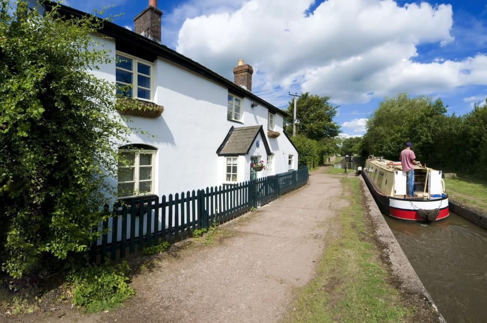 The Worcester and Birmingham canal at Tardebigge canal village in Worcestershire, the Midlands, England.