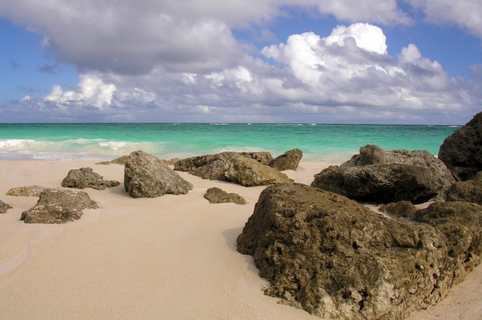 Coral rocks at Crane Beach / Barbados ...; 