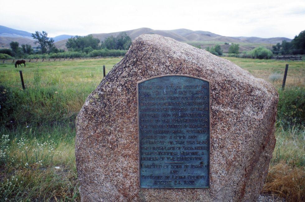 Stone monument commemorating the Lewis and Clark Expedition.