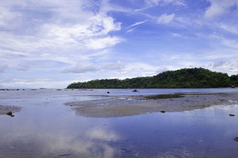 Ocean&#xb4;s landscape in Playa Bonita, Panama.