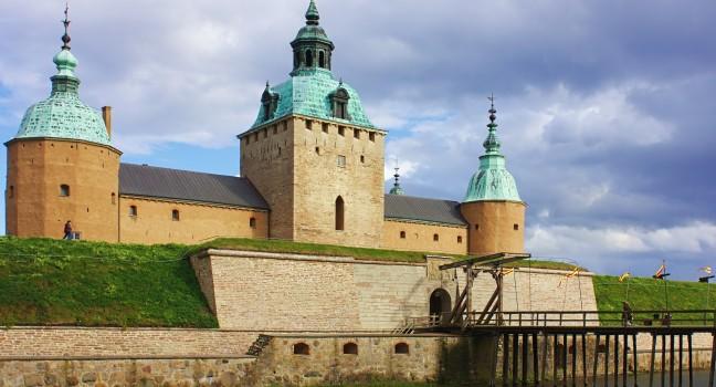The kalmar castle, in Sweden. Ancient swedish fortress constructed close to the harbor in the 12th century.