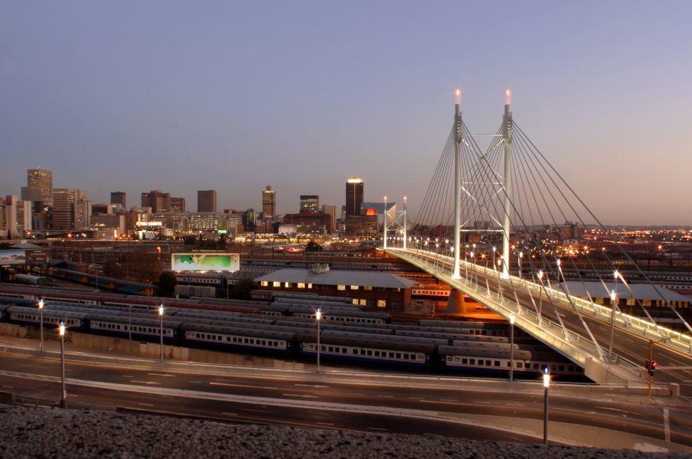 Nelson Mandela Bridge; 